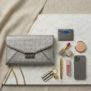 RARE Henri Bendel Silver Chain Envelope Clutch Shoulder Bag Y2K